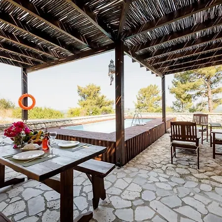 Salagro Seaview Villa *